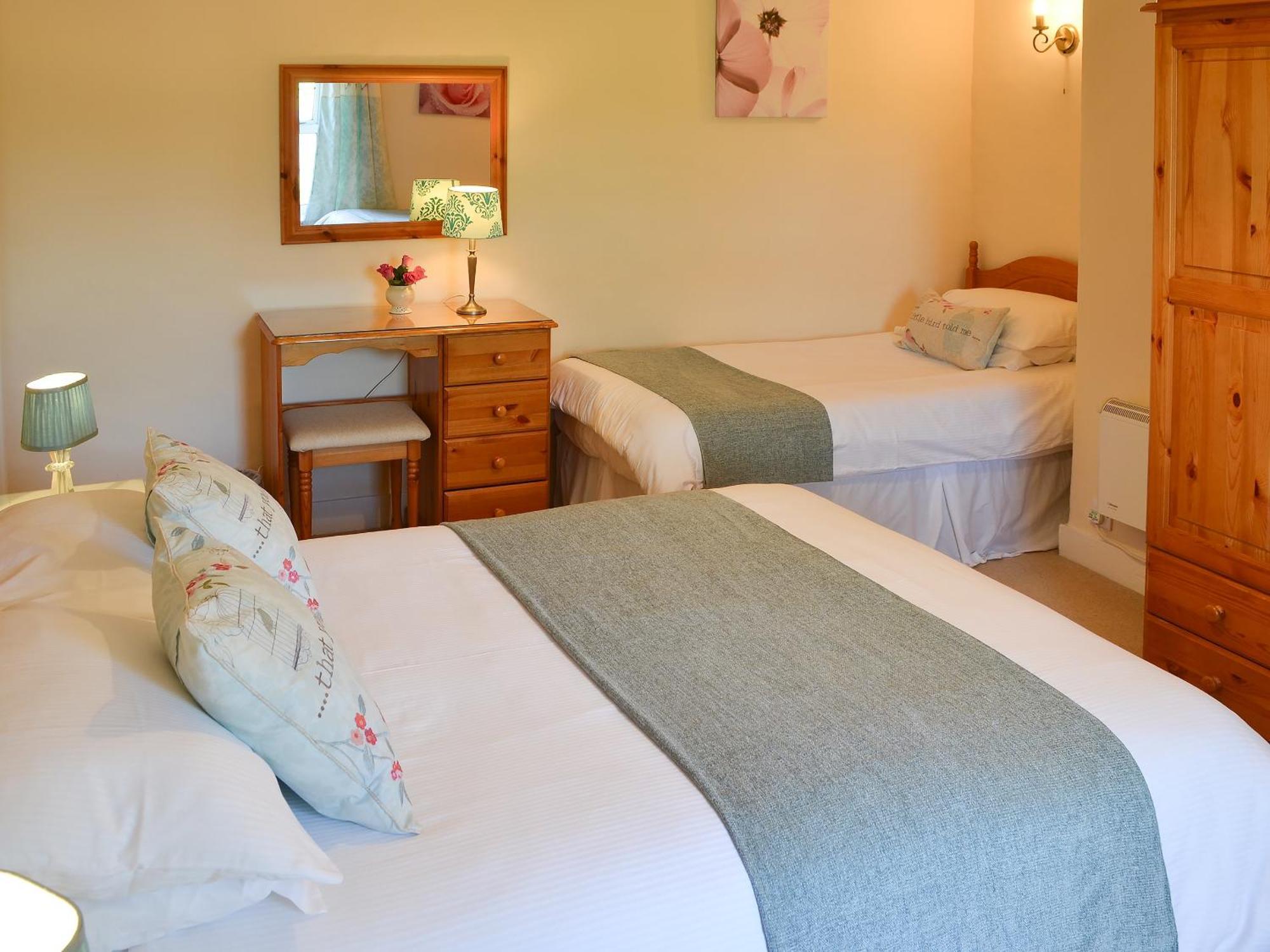 Cherry Cottage - 26913 Saint Issey Ngoại thất bức ảnh